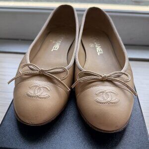 Authentic Chanel Size 39 Ballerina Flat Shoes Lambskin Beige